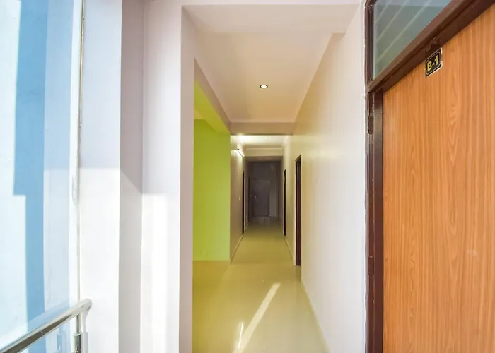 Super Hotel O Komal Jaipur